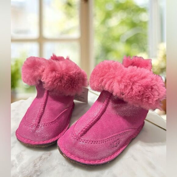 UGG Infant Baby Toddler Winter Boo Crib Shearling Boots Size 6/7 L 18-24 Months - Picture 4 of 14